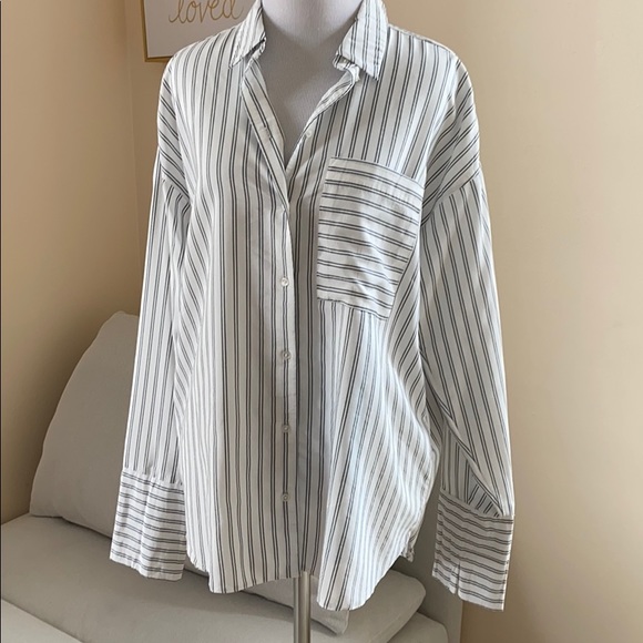 Calista long sleeve button down pocket shirt - Picture 4 of 8